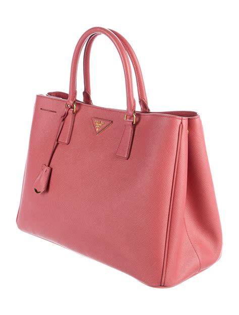 prada safiano|prada saffiano tote price.